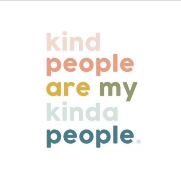 Meet your Posher, Laurie - Picture 3 of 3